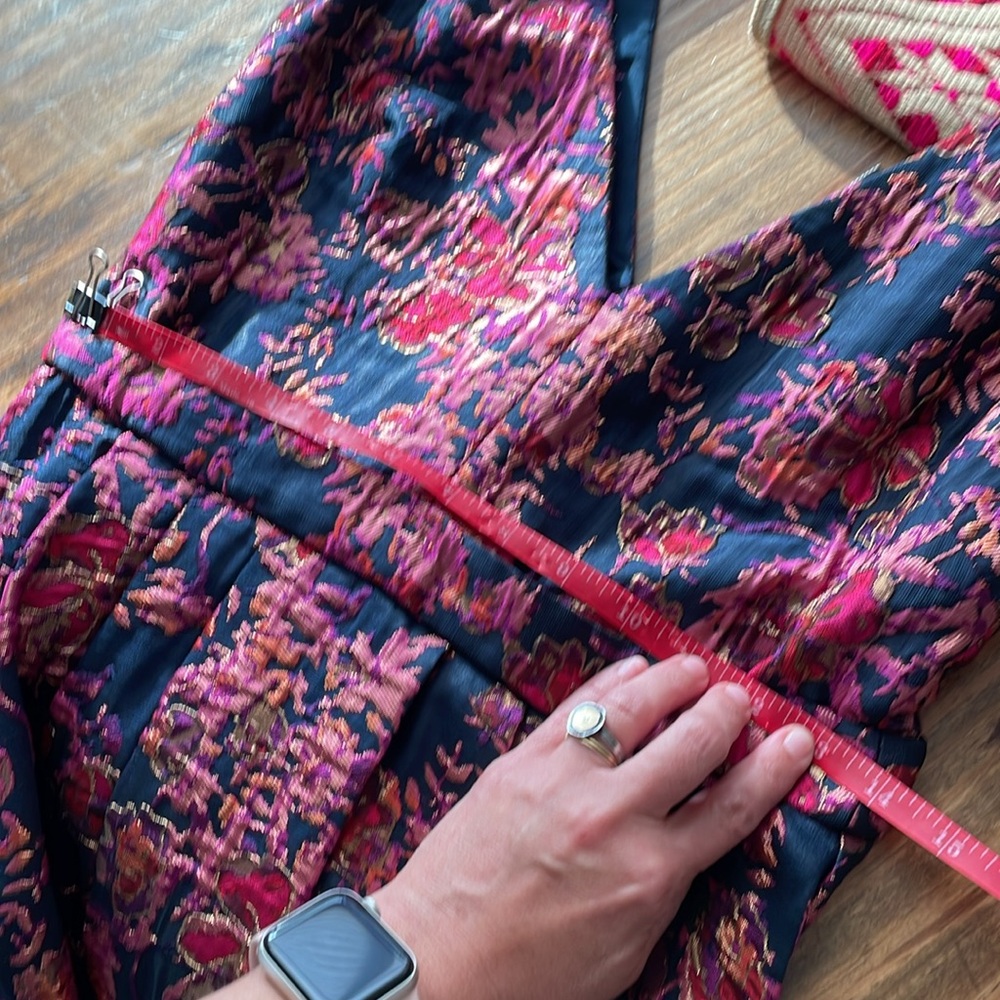 Badgley Mischka Floral Jacquard Gown! Pinks, purples, blue, gold & multicolor! - Picture 17 of 17